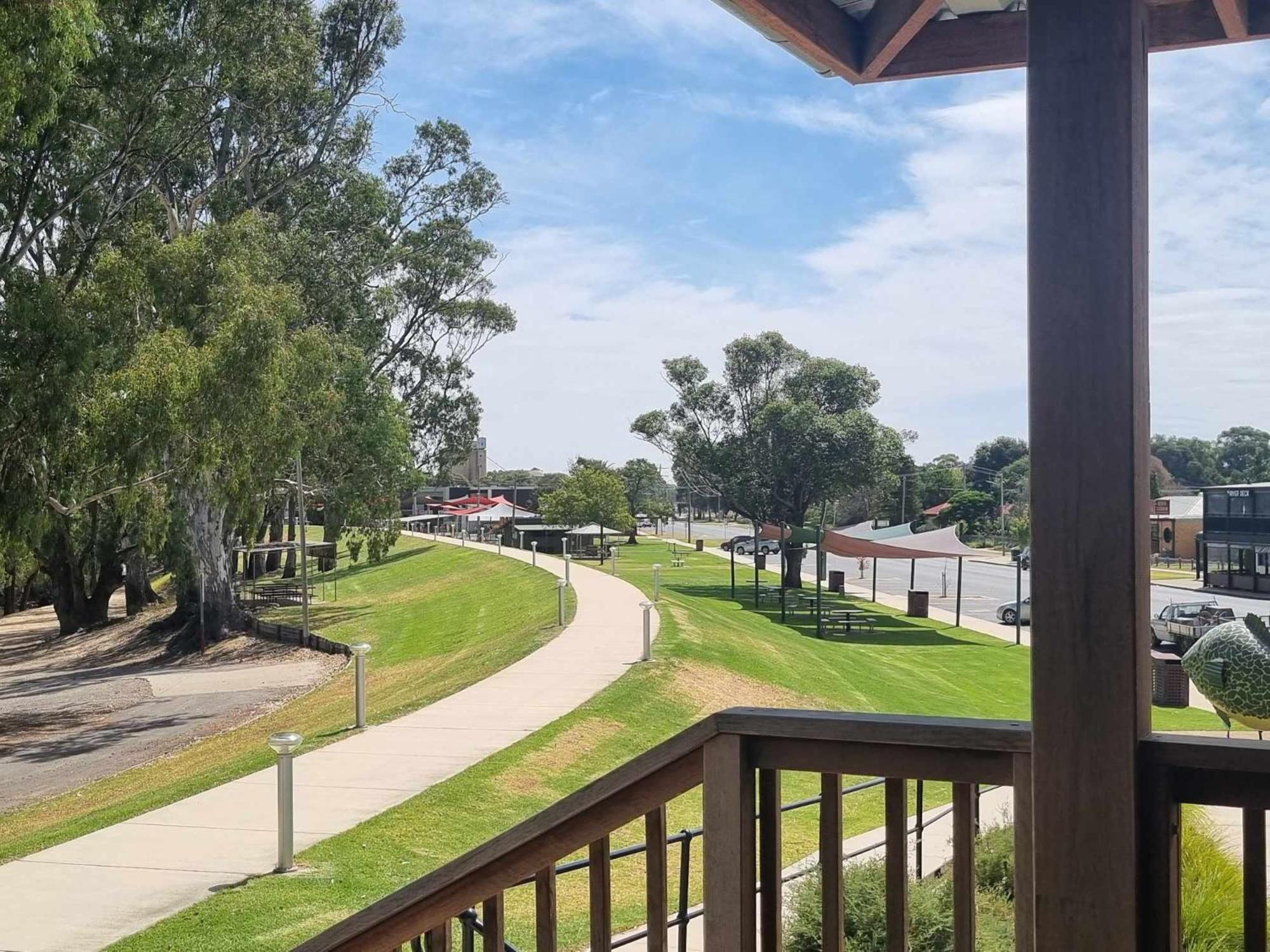 Boomerang Way Tourist Park Holiday park